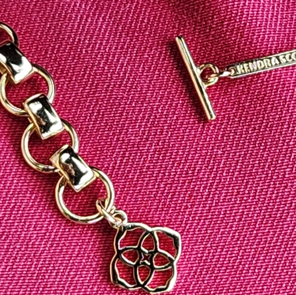 Kendra Scott Necklace - Picture 10 of 14